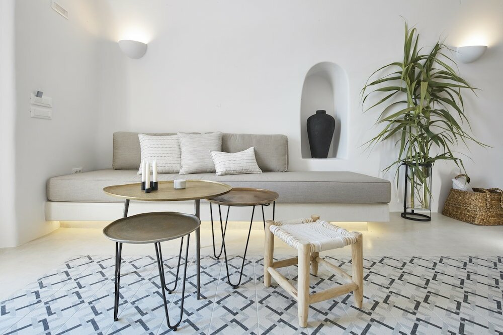 Фото White and Co. La Torre Suites