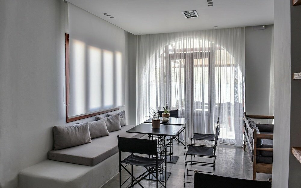 Фото Chris Hotel