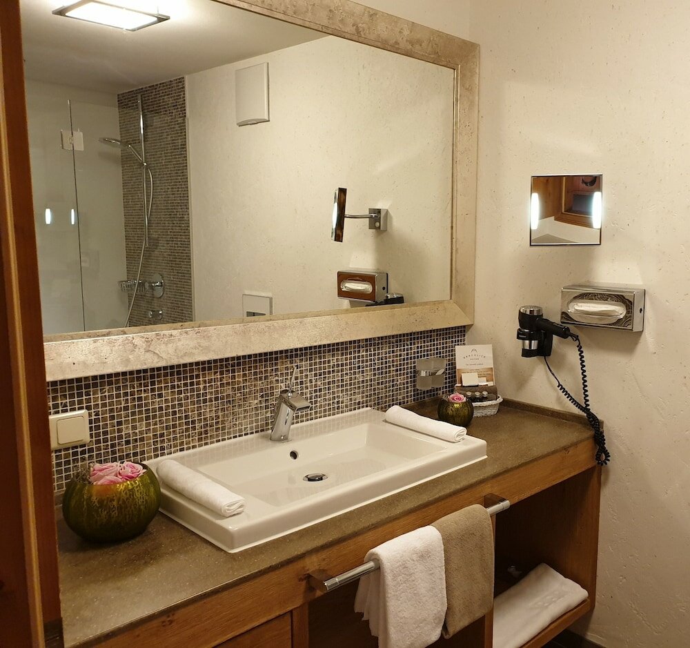 Фото Hotel Bergblick