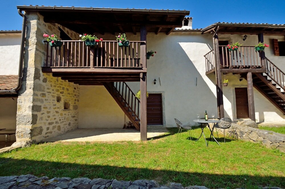 Фото Traditional Stone House