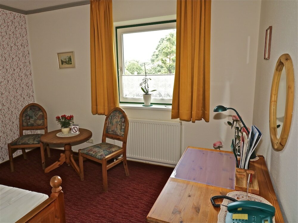 Фото Hotel Landgasthaus Am Steendamm