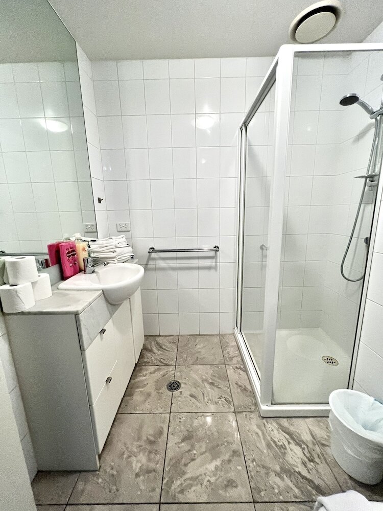 Фото ReadySet Apartments at Sentinel