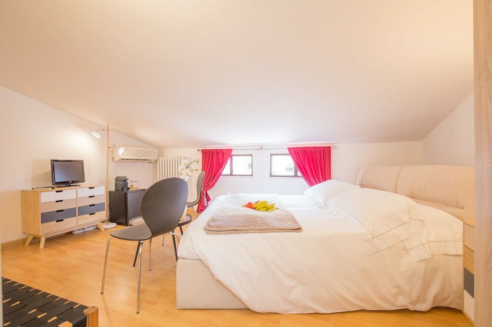 Фото Corte Realdi Boutique Rooms Garda