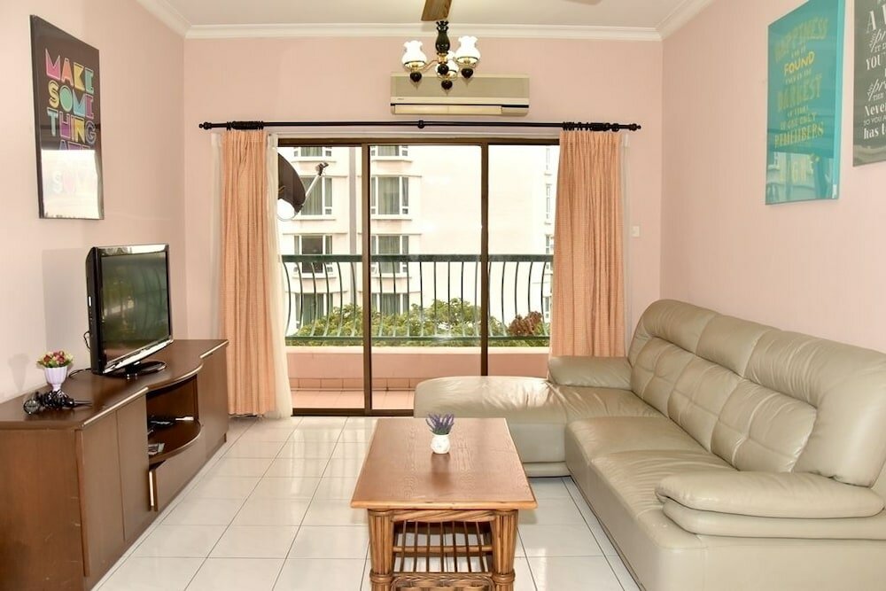 Фото Ideal Holiday Apartment Marina Court