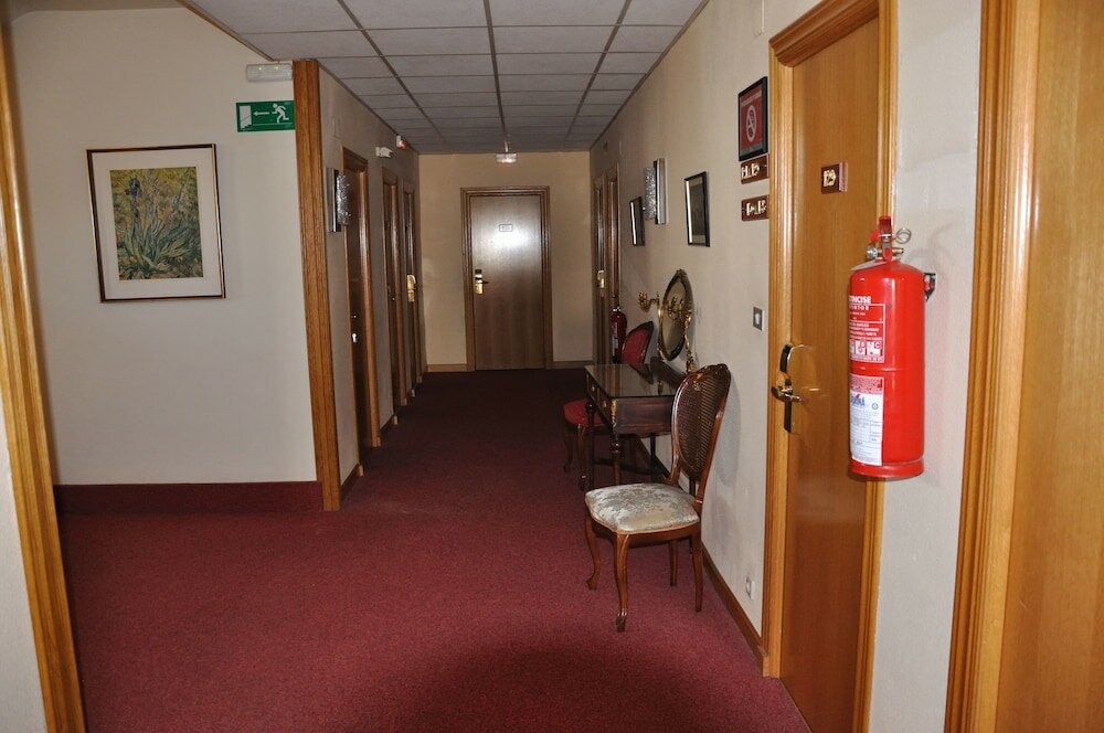 Фото Hostal Tafalla