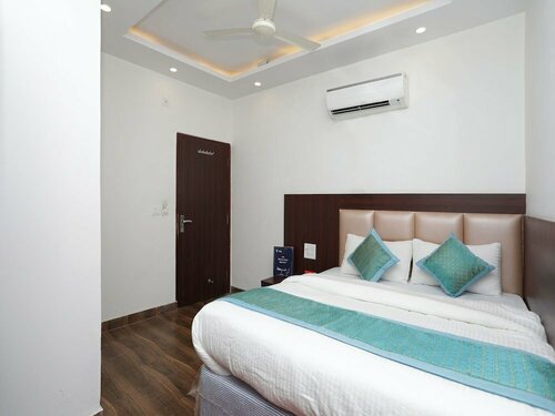 Гостиница Oyo 12503 Hotel Corner Point в Дели