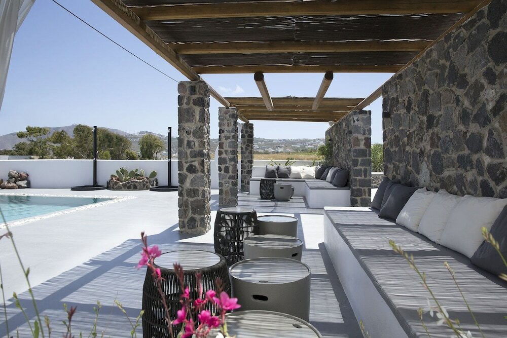 Фото June Twenty Suites