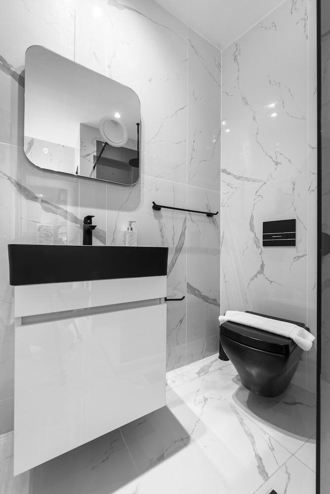 Фото Penthouse Level 8 Nilie Hospitality Mgmt