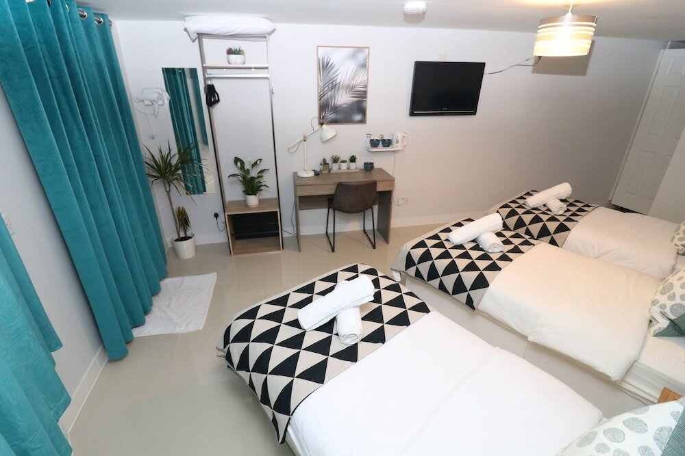 Фото The Spinney