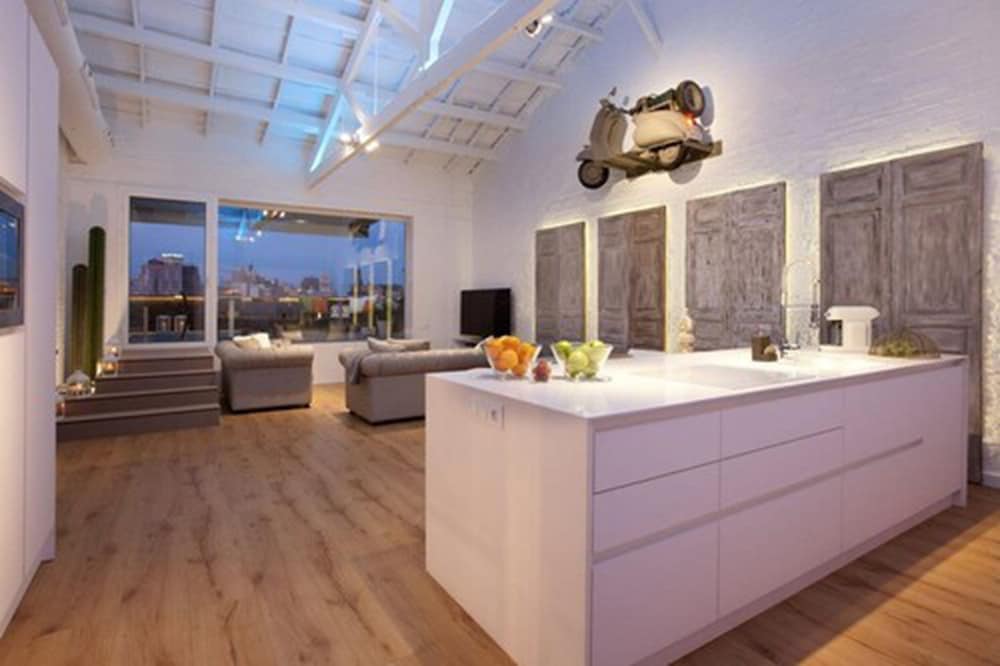 Фото Enjoybcn Miro Apartments