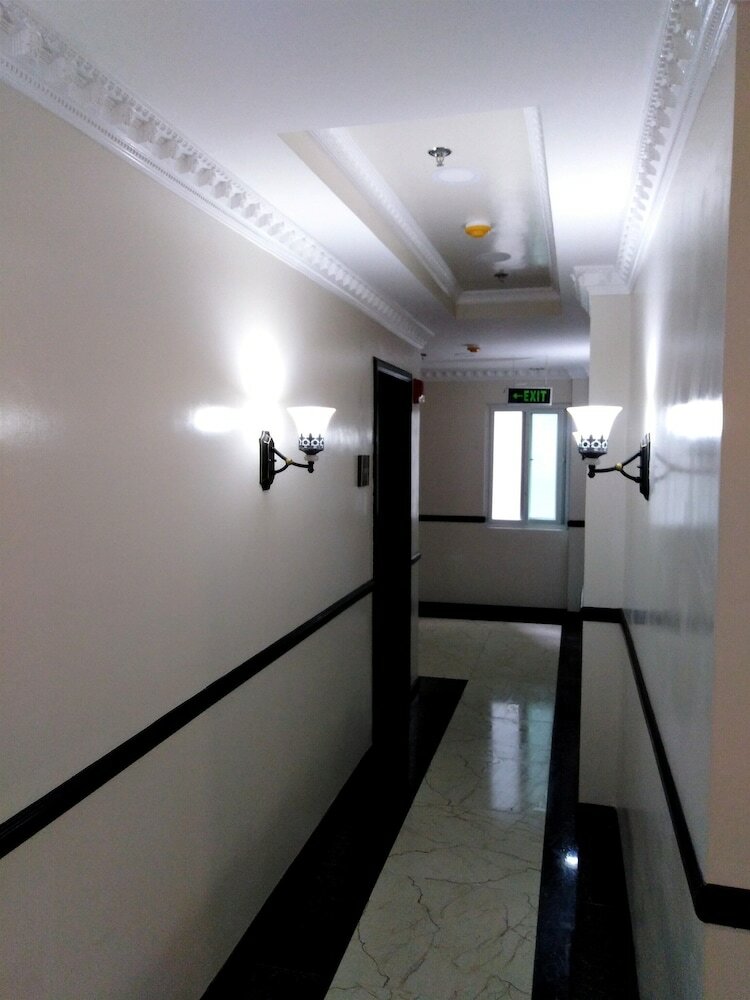 Фото Venezia Suites Hotel