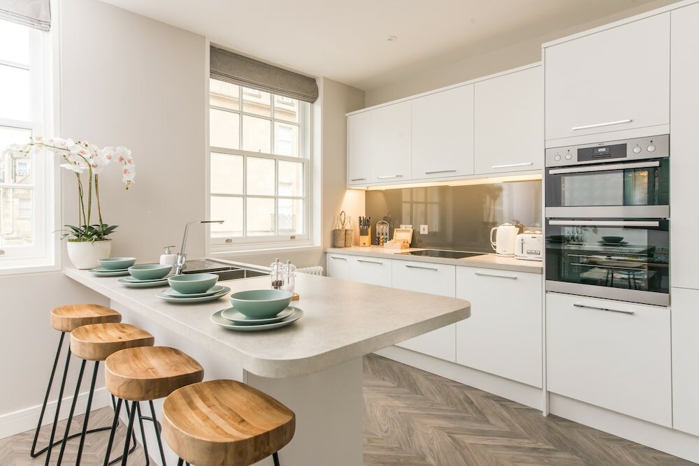 Фото The Halcyon Apartments Henry Street