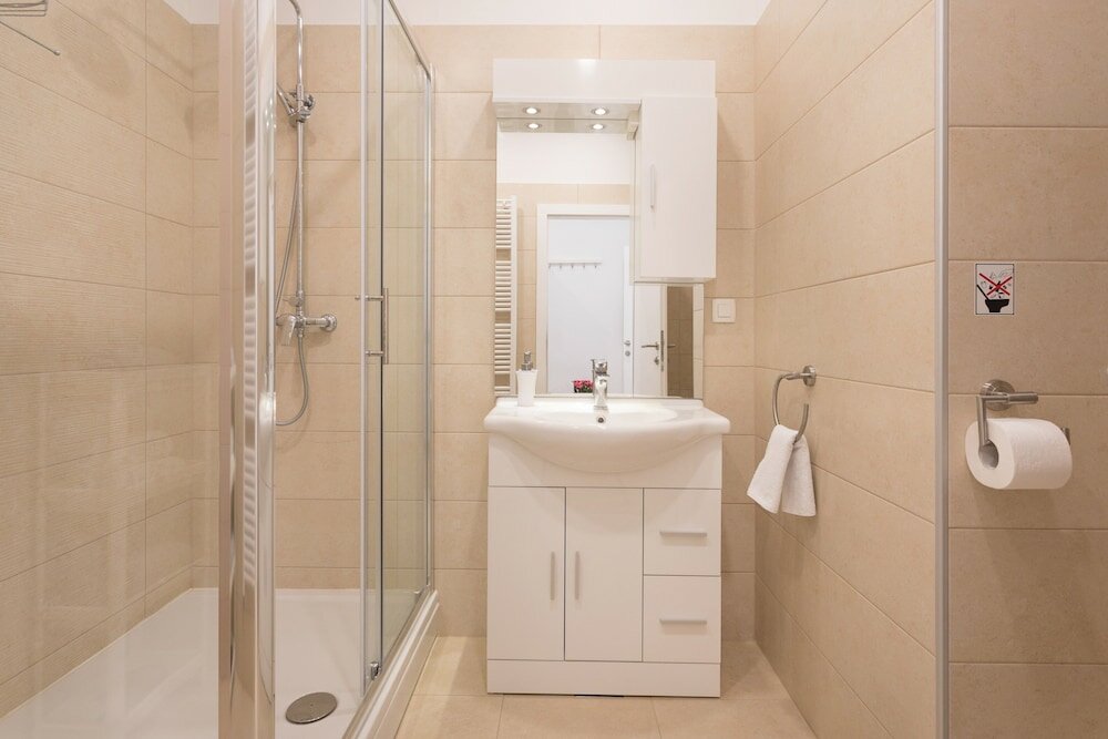 Фото Charming and Bright Studio in Zagreb Center!