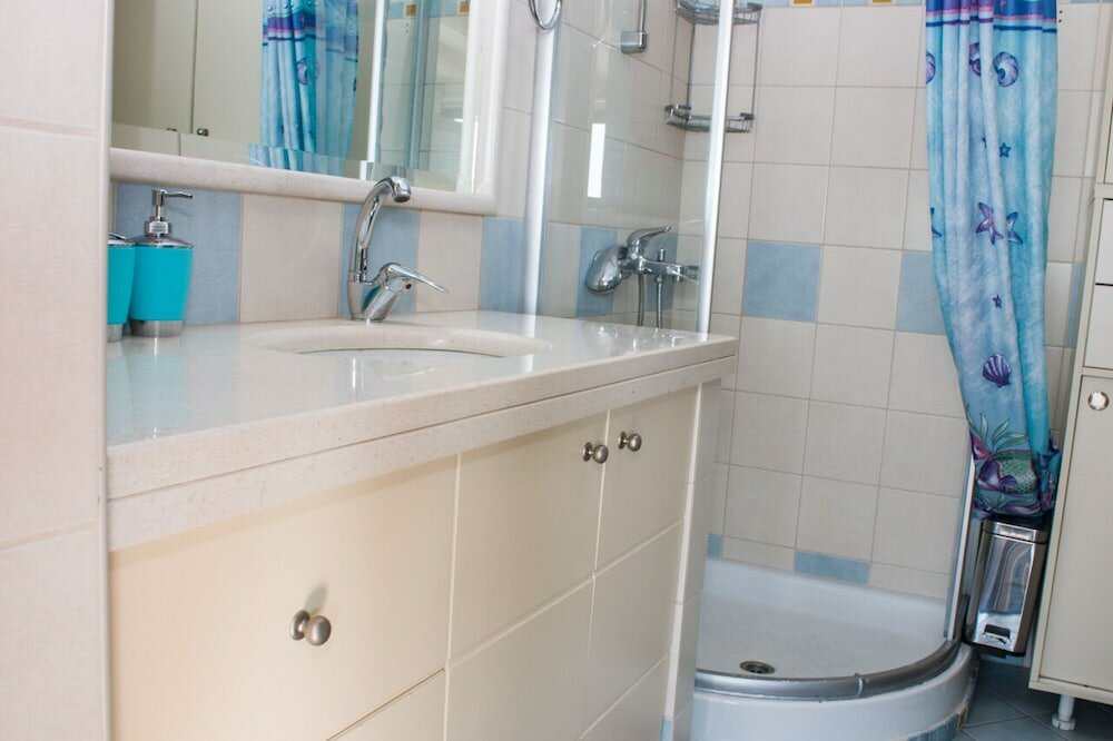 Фото Penthouse City Apartment