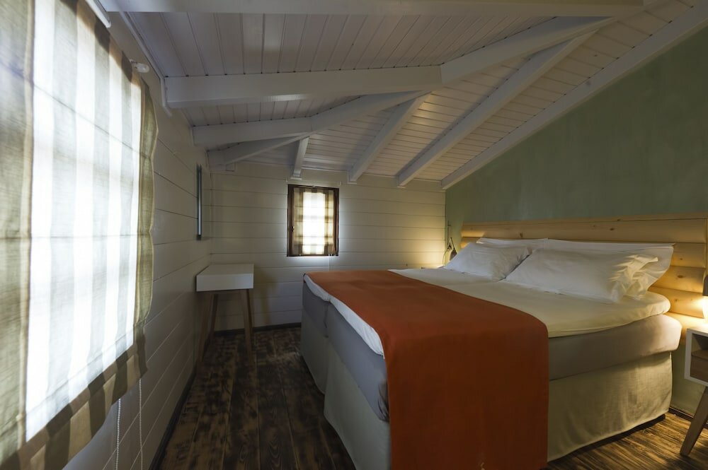 Фото Small Luxury Hotel 1800