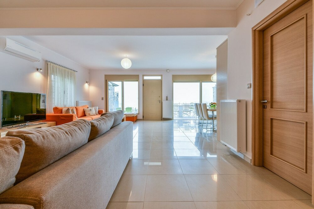 Фото Villa with Striking views over the infinity Pool