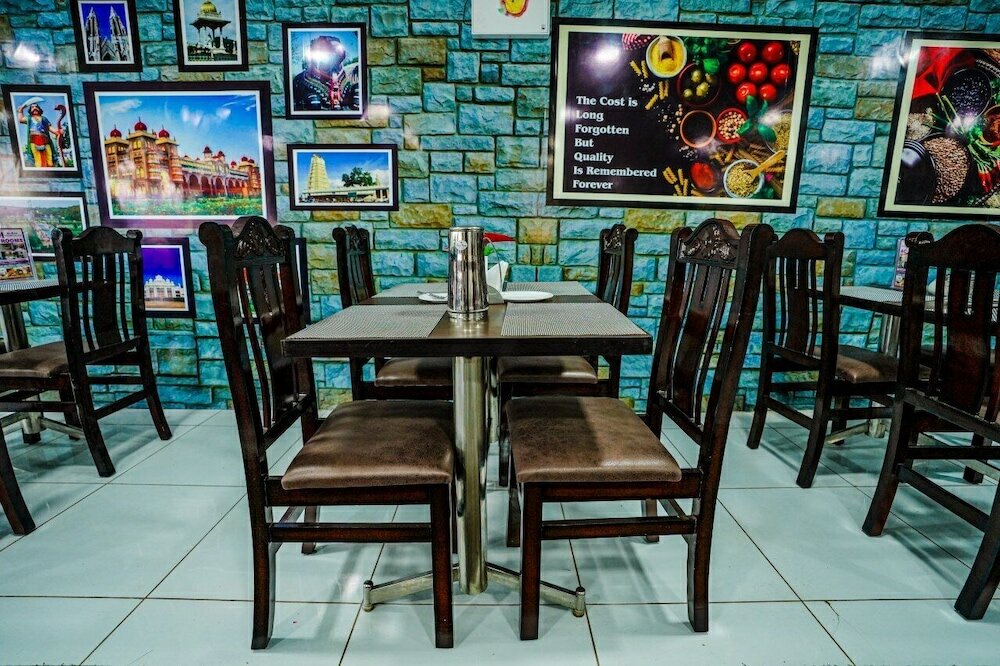 Фото Hotel Mysore Palace