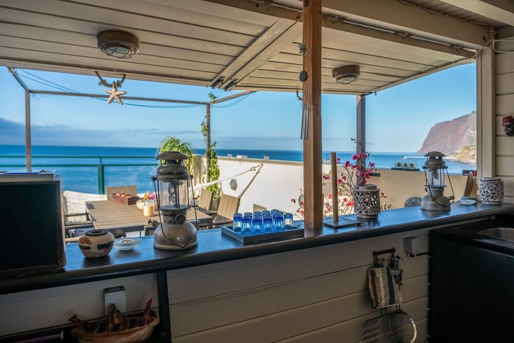 Фото Charming Paint House Apartment in Pestana