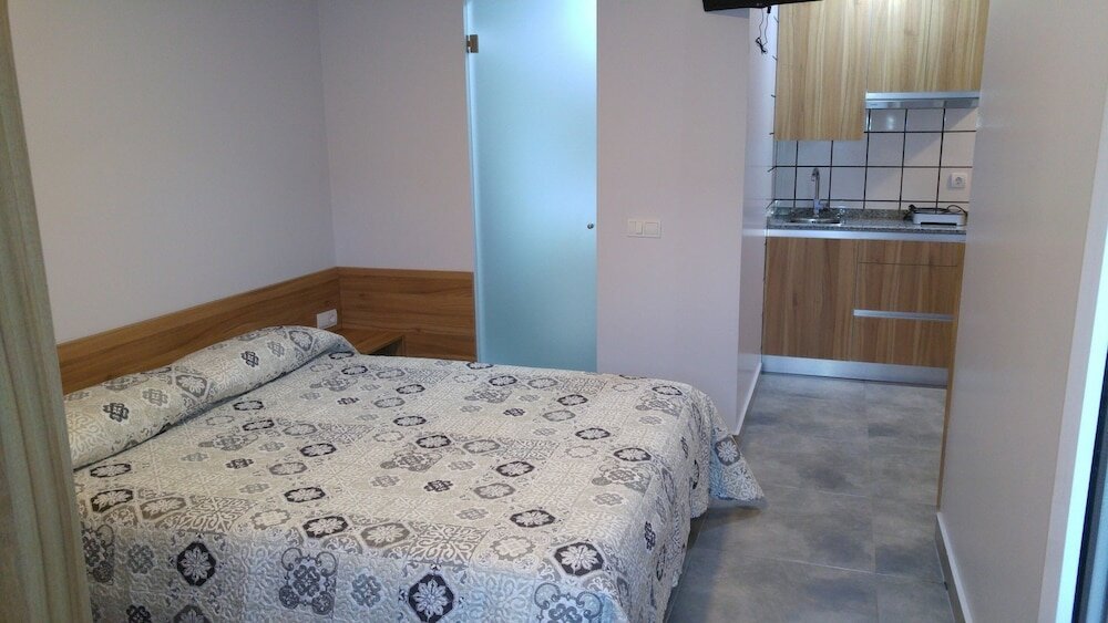 Фото Hostal Usera