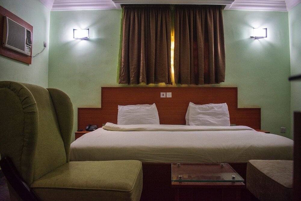 Фото 1st Delightsome House and Suites