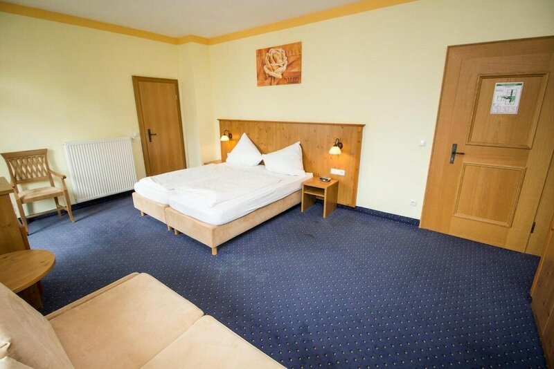 Гостиница Hotel-Pension Marienhof в Бад-Тёльце