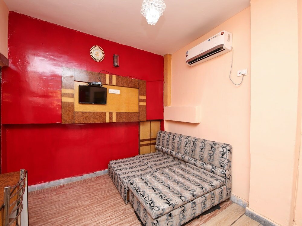 Фото Oyo 3301 Maya International