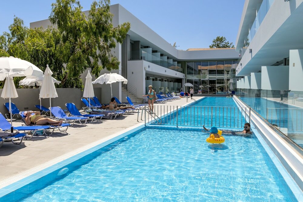 Фото White Olive Premium Laganas