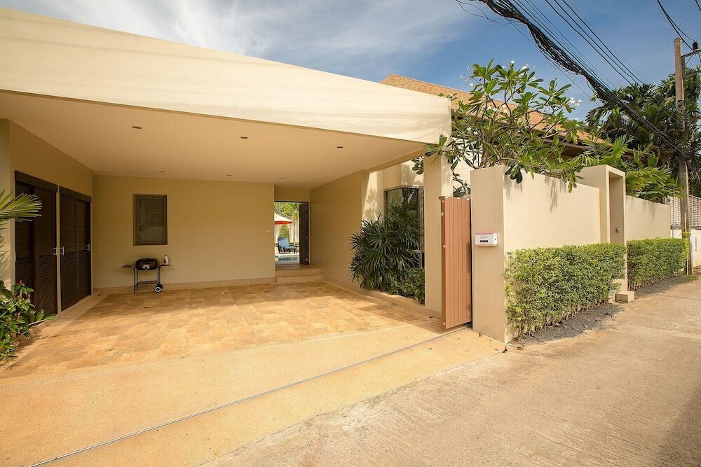 Фото Nai Harn Pool Villa - Villa Bond