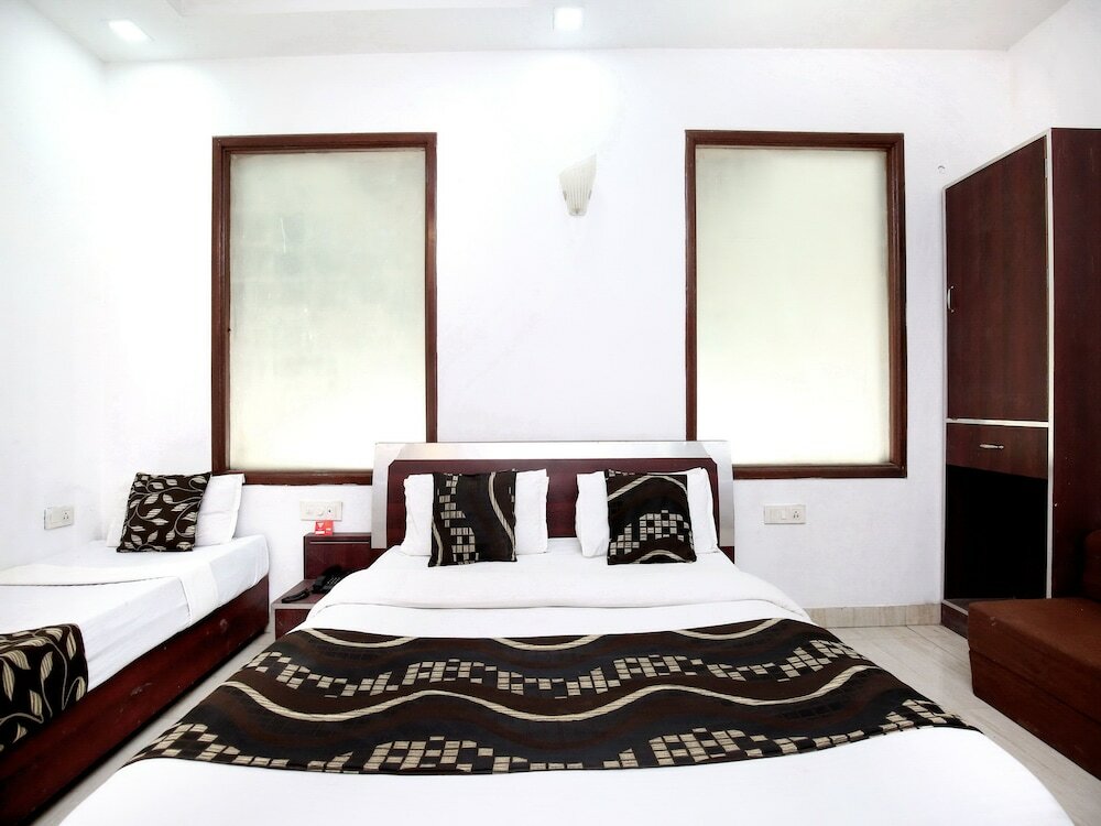 Фото Oyo 14515 Hotel Paras Regency