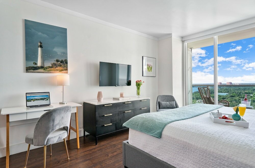 Фото Miami Vacation Rentals - Coconut Grove