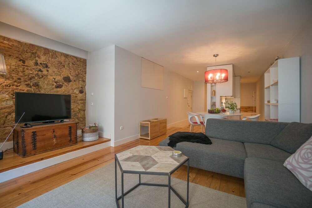 Фото Elegant & Cozy Apartment