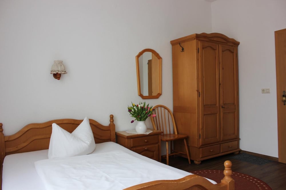 Фото Hotel Klostergarten