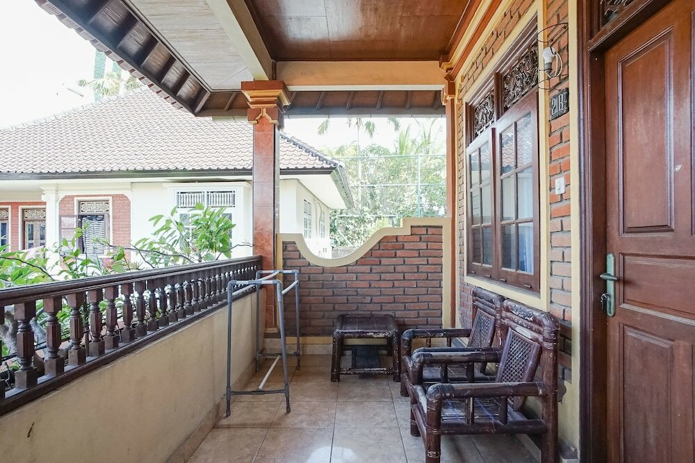 Фото Indopurejoy House - Komala Indah Cottages