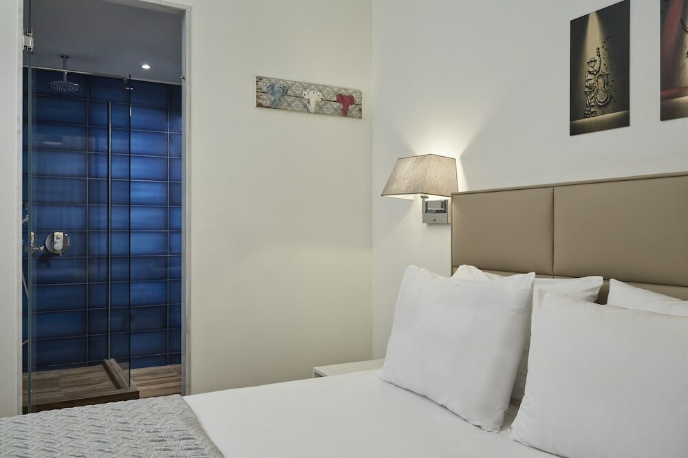 Фото Cozy and Bright Apartment in Kolonaki