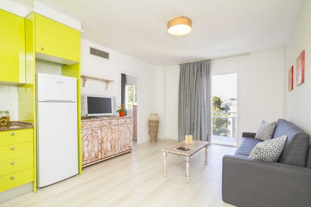 Фото Apartamentos Priorat