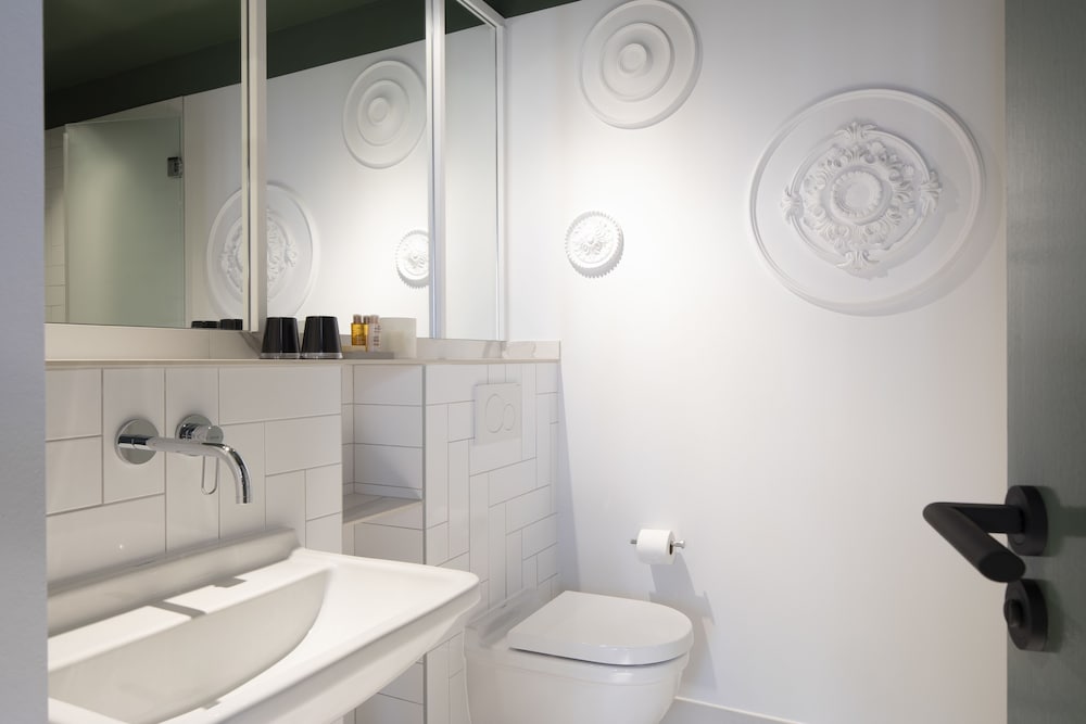 Фото Hôtel Le Colombier