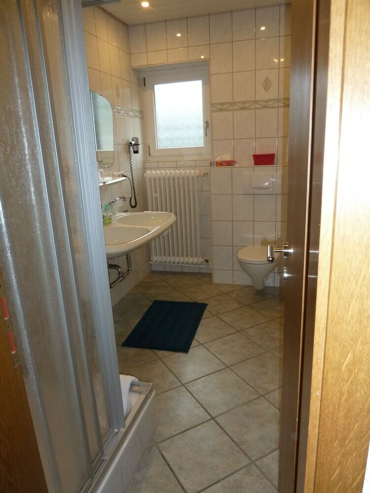 Фото Schwarzwaldhotel Garni Wolfach