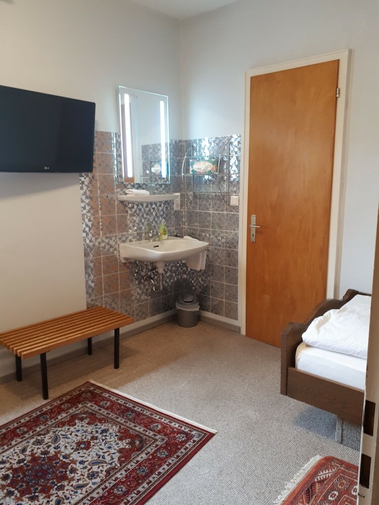 Фото Schwarzwaldhotel Garni Wolfach