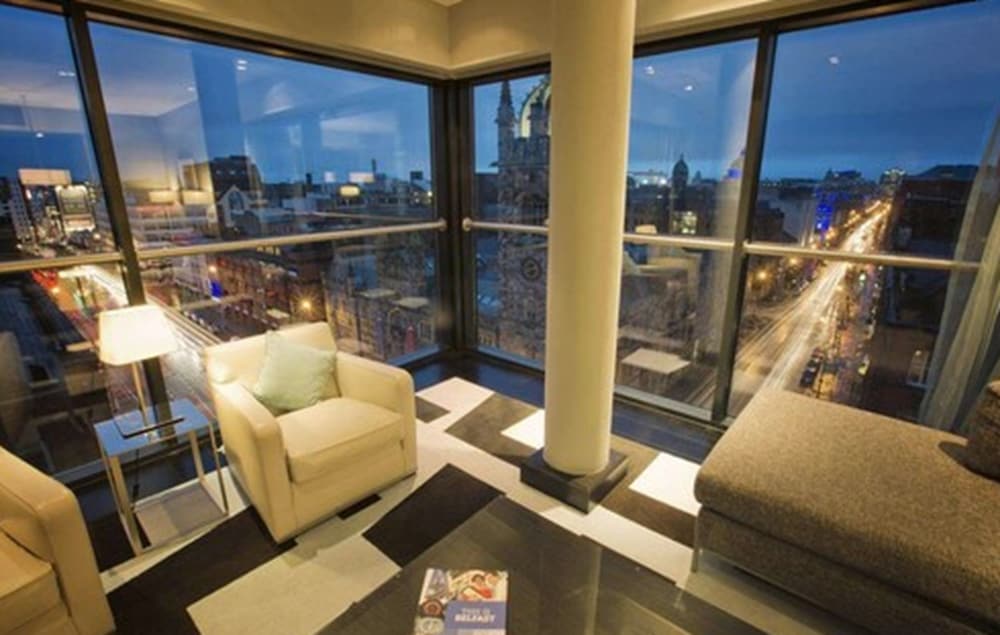 Фото The Fitzwilliam Hotel Belfast