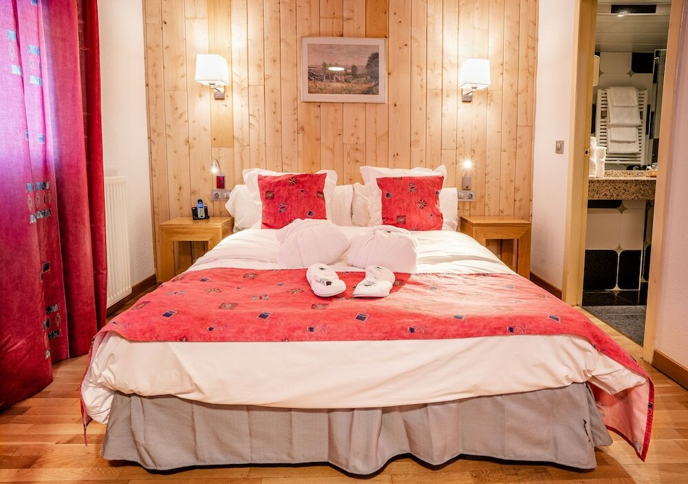 Фото Hotel Llop Gris