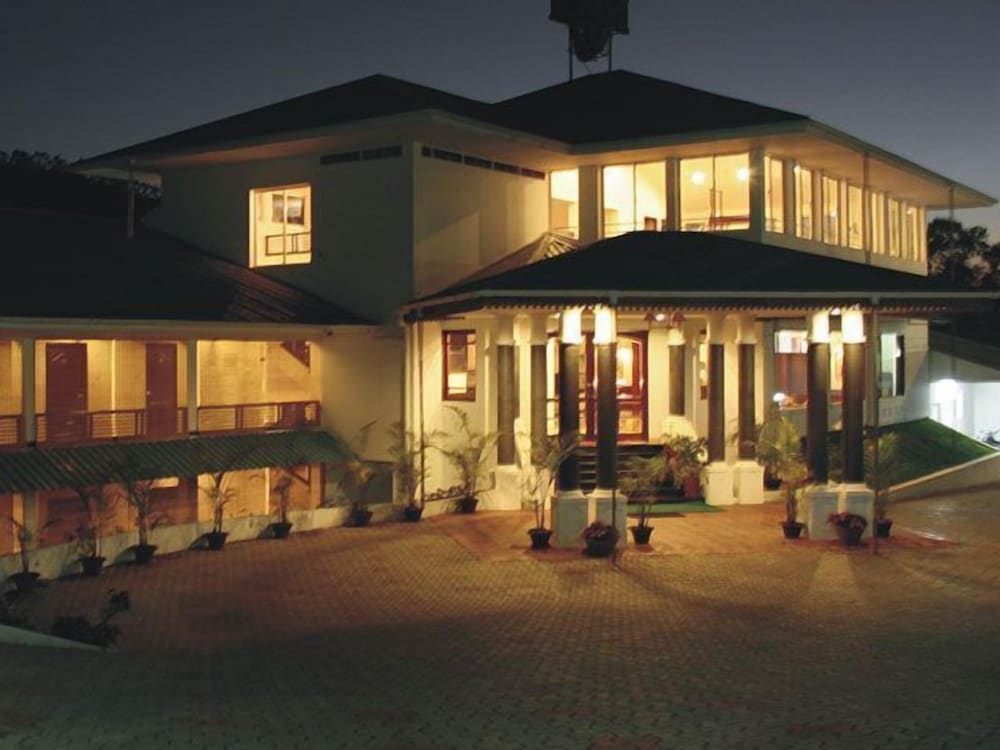 Фото T And U Leisure Hotel