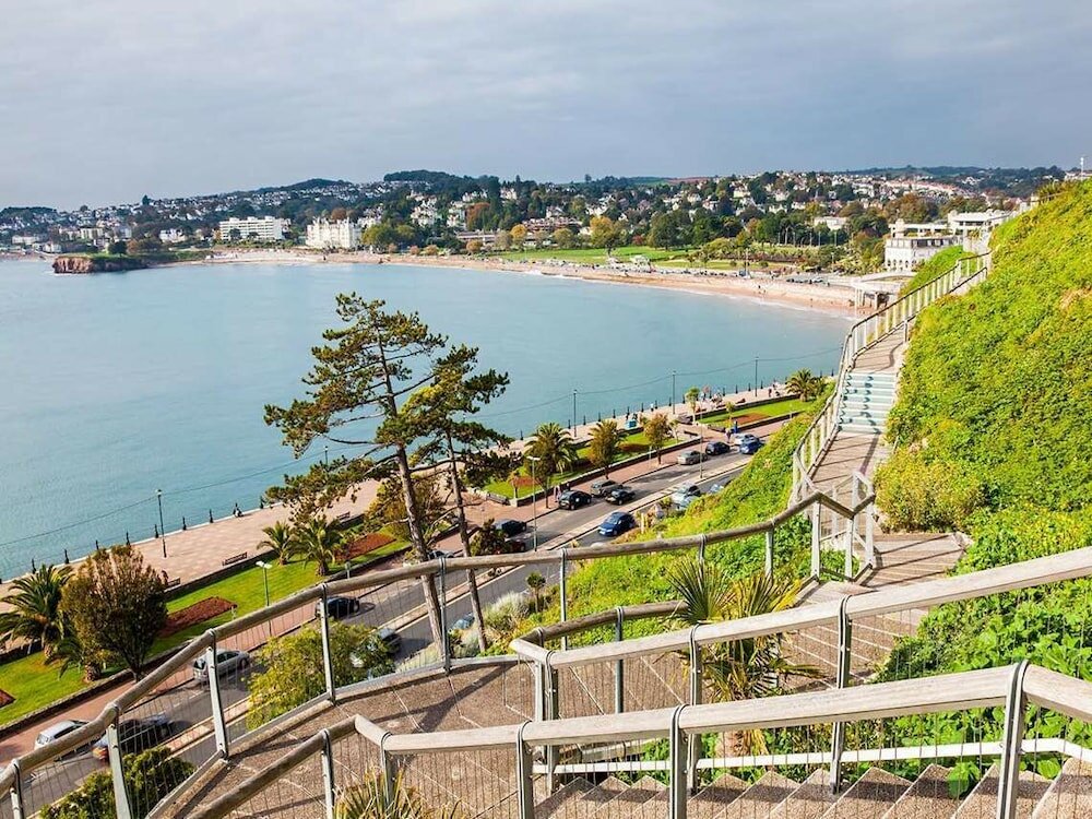 Фото Atlantis Holiday Apartments