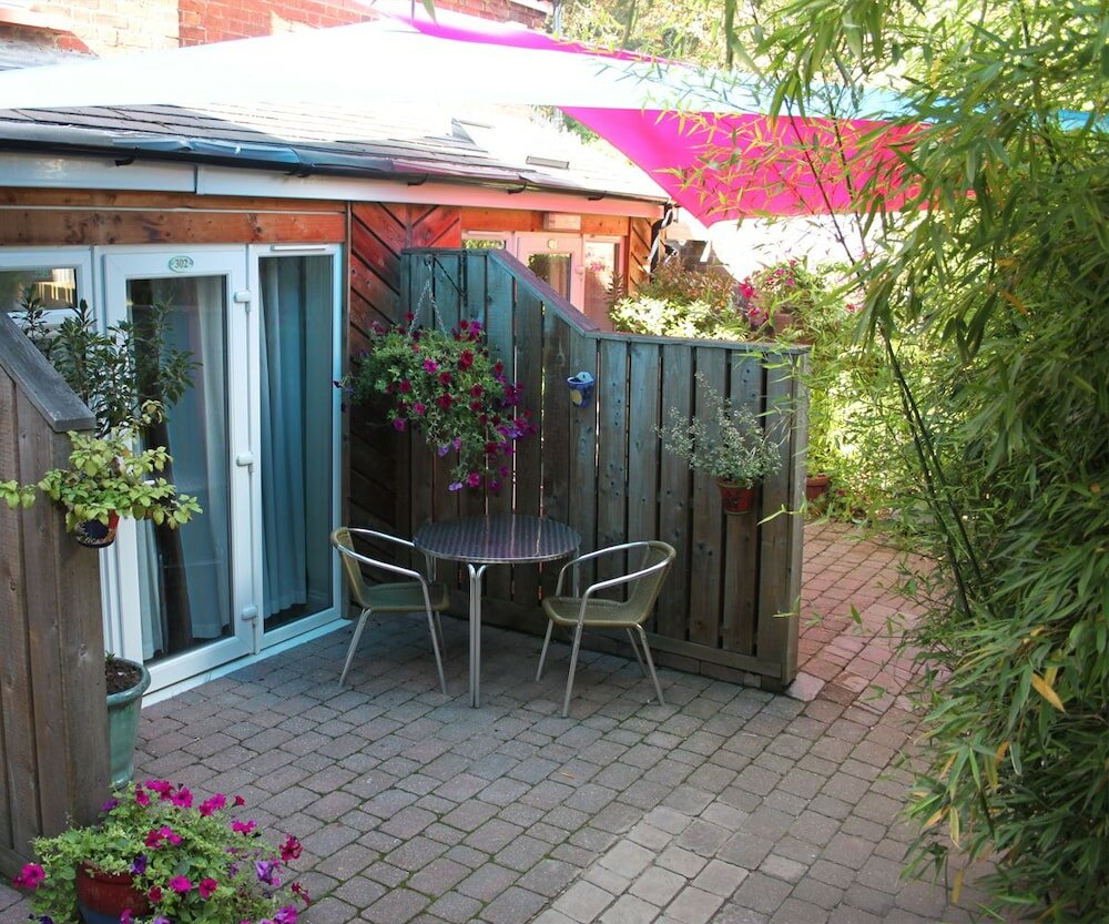 Фото Leaside Hotel