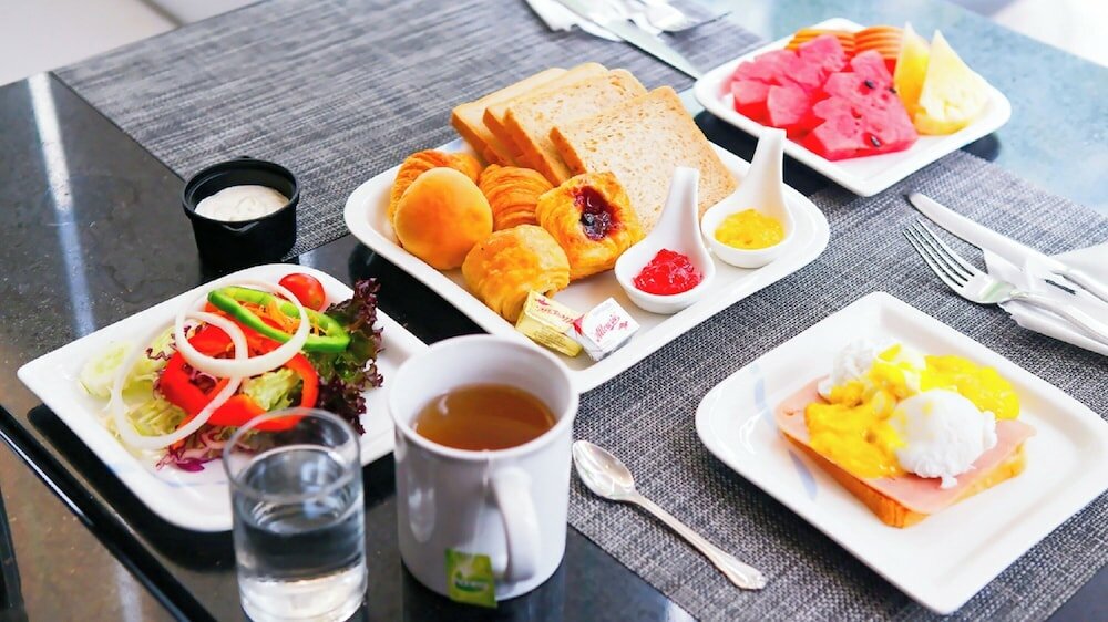 Фото Hotel Baraquda Heeton Pattaya