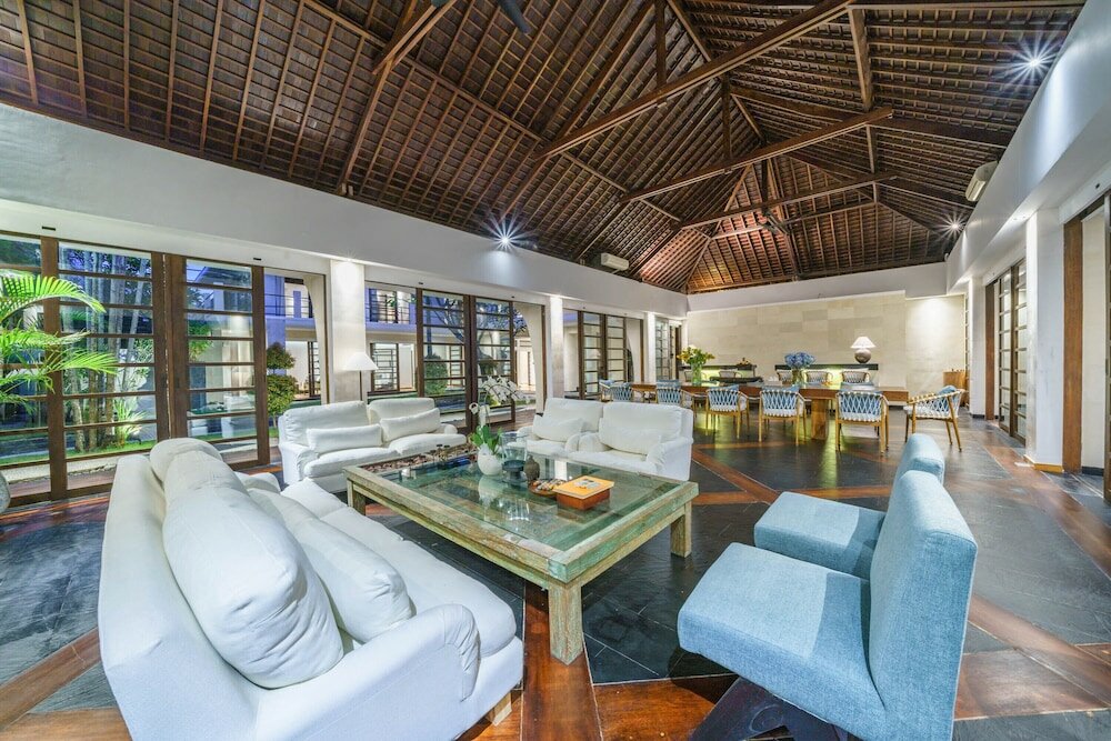 Фото Villa Karishma