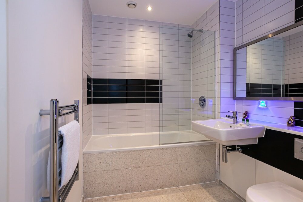 Фото Hampton by Hilton Manchester Northern Quarter