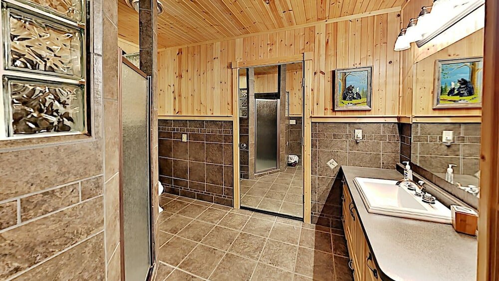 Фото Eagle Scout Lodge