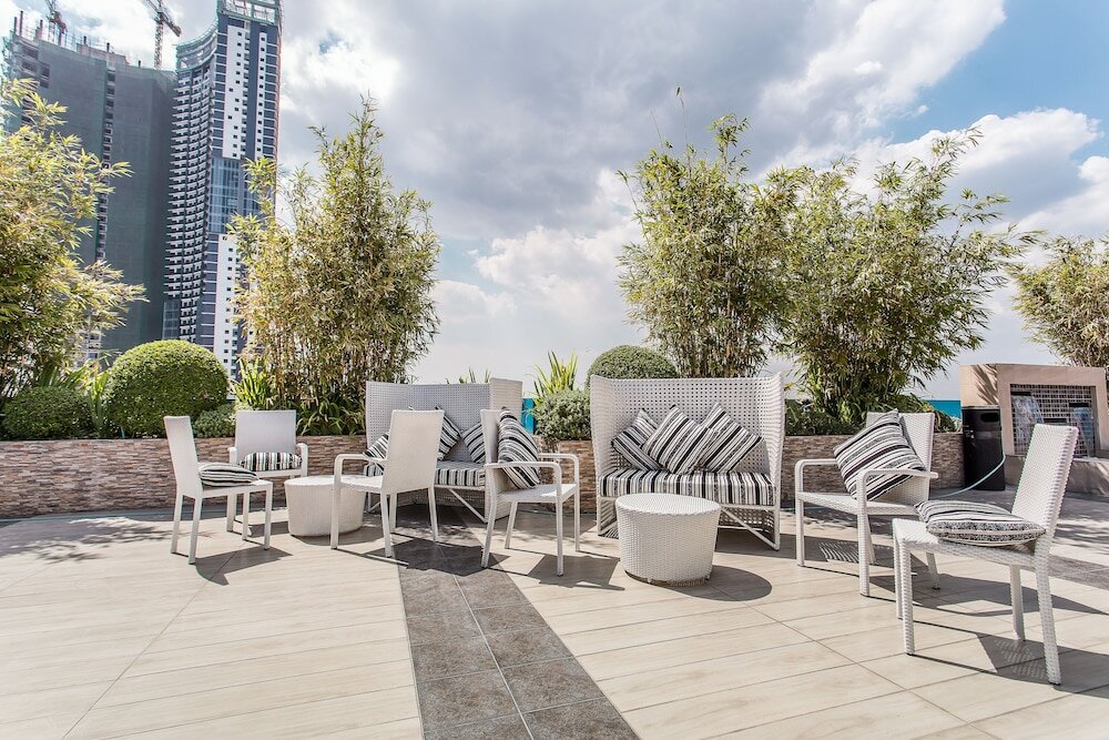 Фото Y2 Residence Hotel