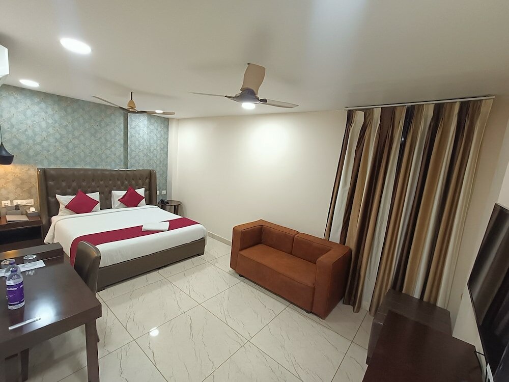 Фото Hotel Akshay Grand