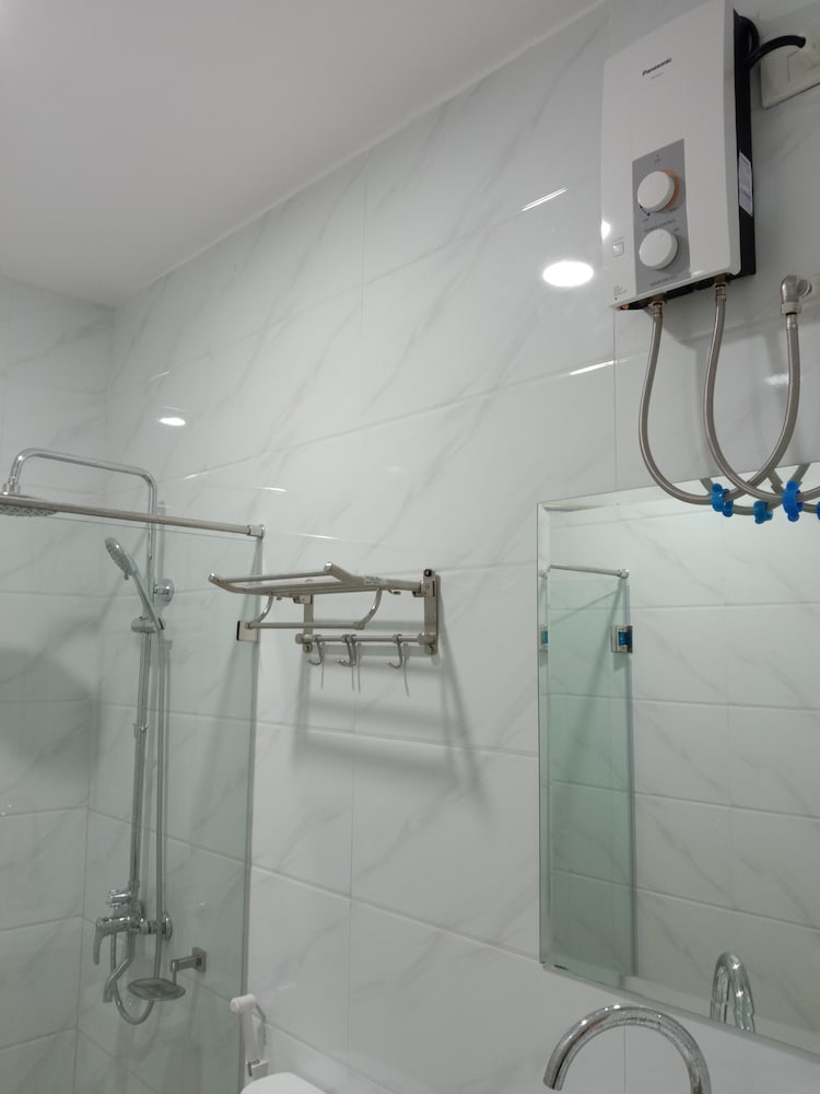 Фото Meaco Royal Hotel- Lucena